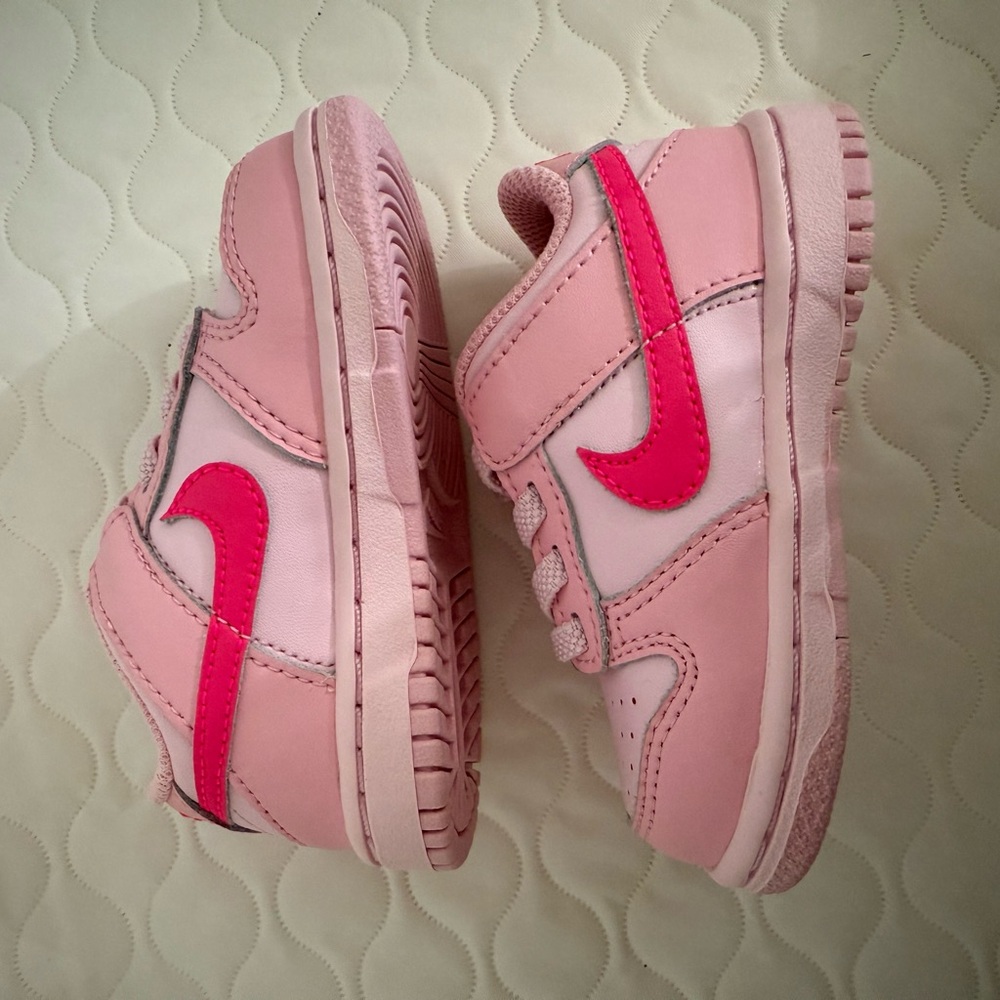 Nike Kids Light Pink Sneakers - Picture 2 of 7